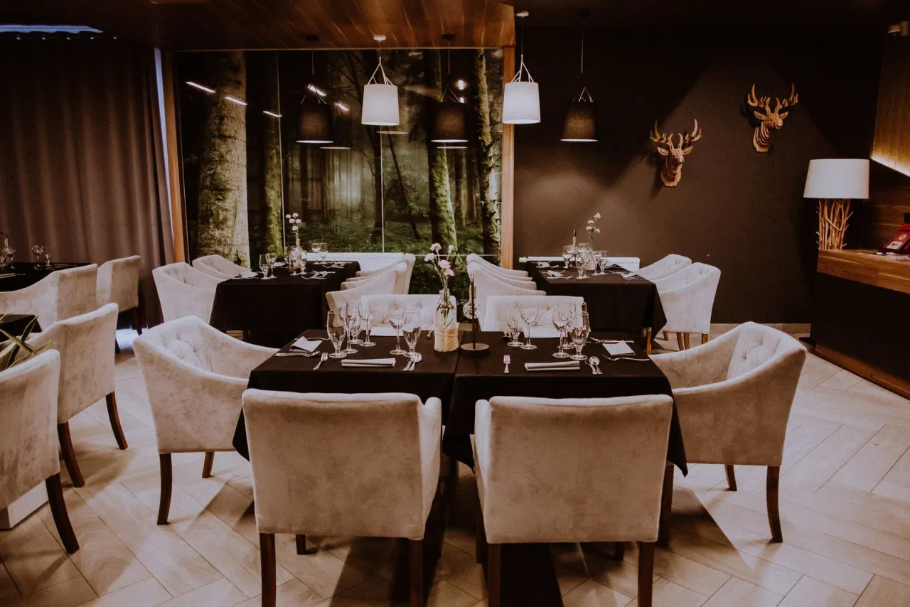 Zdjęcie Bacówka Radawa restauracja: wyjątkowe dania i przytulna atmosfera