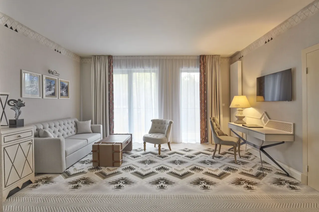 Zdjęcie Czym się różni hotel 4-gwiazdkowy od 5: Kluczowe różnice i wybór