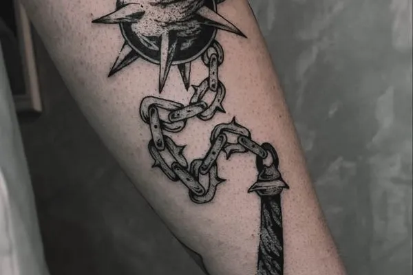 Zdjęcie Tatuaż wojowniczka znaczenie: symbolika, historia i współczesne inspiracje