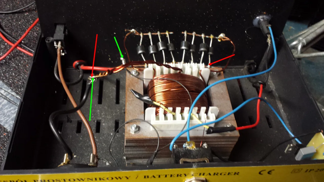 Zdjęcie Gdzie naprawić prostownik? Sprawdzone serwisy w Polsce, które pomogą