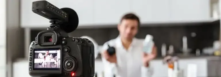 Zdjęcie Czy aparatem można nagrywać? Dowiedz się, jakie masz możliwości filmowania