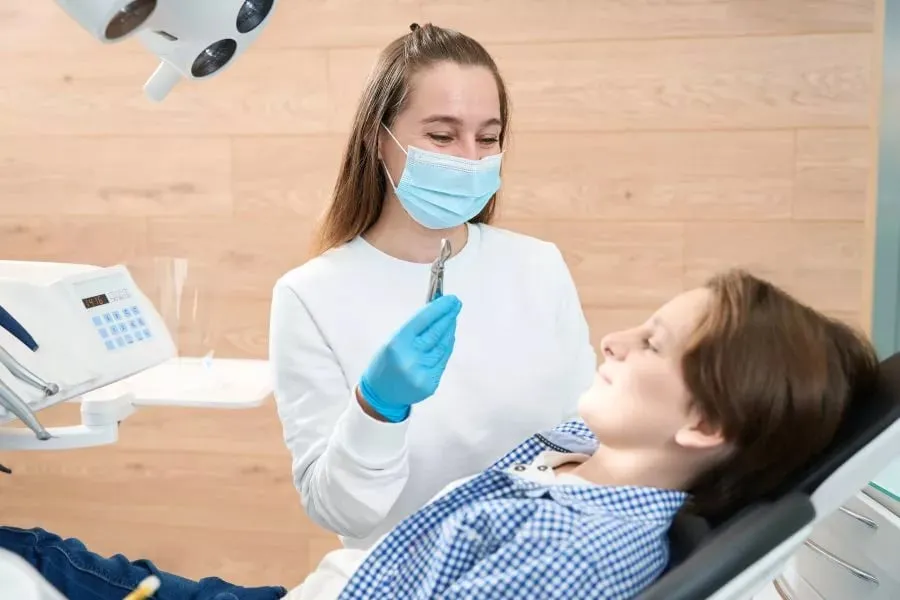 Zdjęcie Czy znieczulenie u dentysty jest szkodliwe? Poznaj prawdę o ryzyku