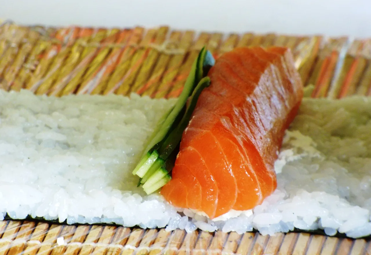 Zdjęcie Gdzie kupić matę do sushi? Sprawdź najlepsze miejsca i ceny