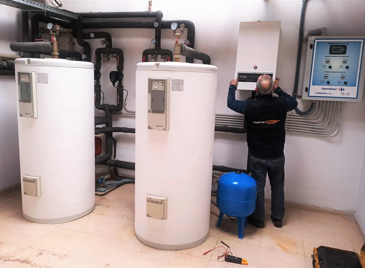 Zdjęcie Calderas de gas natural para agua y calefacción: eficiencia y ahorro