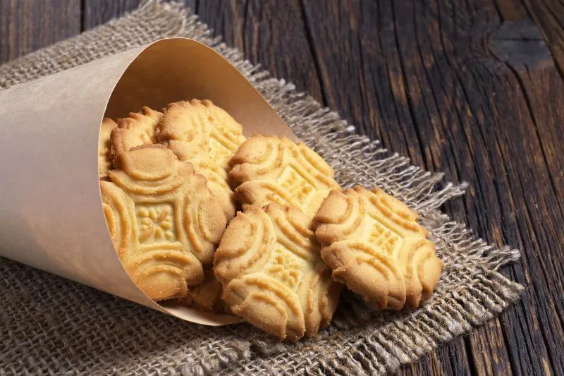 Zdjęcie Jaka mąka do ciastek kruchych, aby uniknąć twardego ciasta?