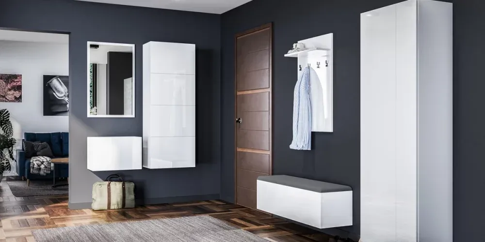 Zdjęcie Co na ścianę do małego przedpokoju, by optycznie go powiększyć?