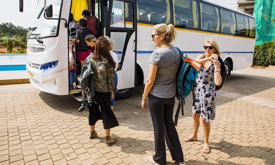 Zdjęcie Ile ma miejsc bus? Sprawdź, ile pasażerów zmieści się w busie