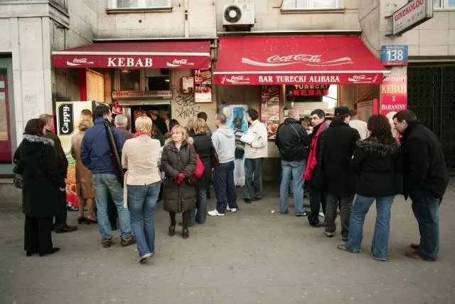 Zdjęcie Kebab Bajka czy Alibaba – który wybór jest lepszy dla Ciebie?