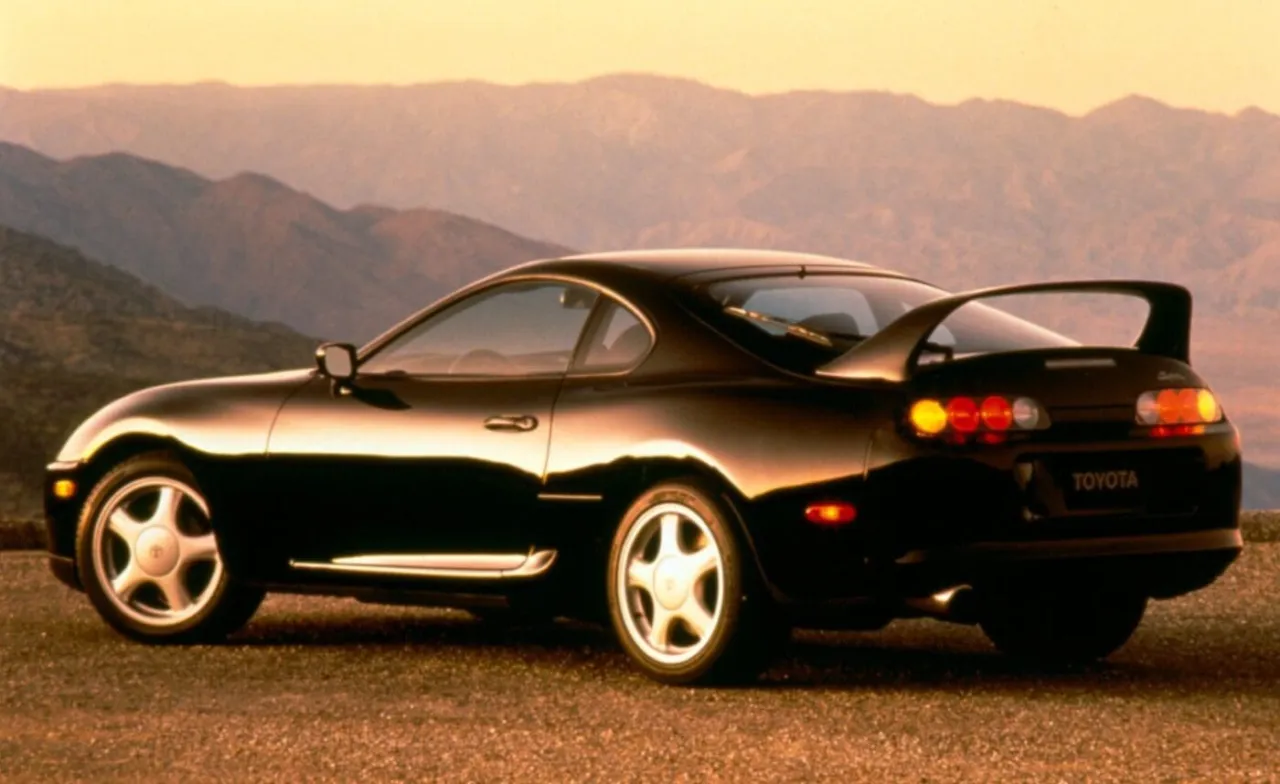Zdjęcie Ile kosztuje Toyota Supra MK4? Ceny i trendy na rynku wtórnym