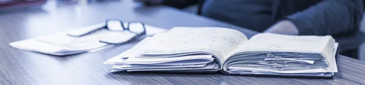 Zdjęcie Funkcje stylizacji językowej: jak wpływają na odbiór tekstu i kiedy je stosować