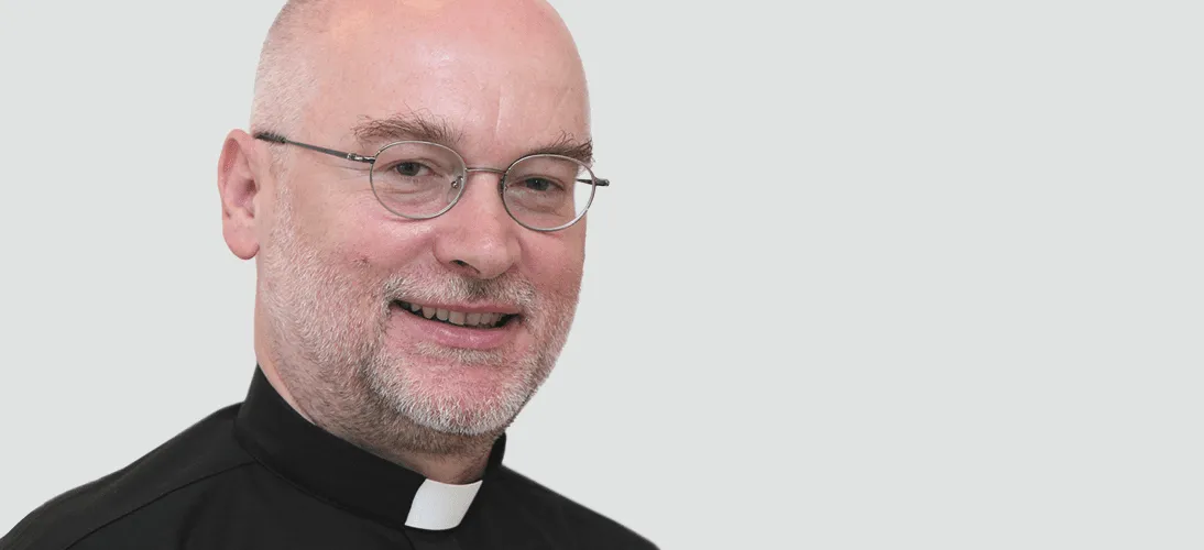 Zdjęcie Czy gwizdanie w domu to grzech? Odkryj prawdę o przesądach