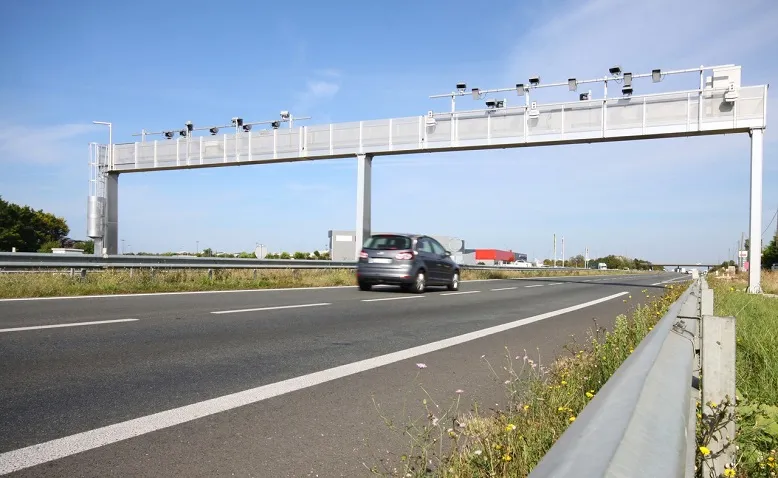 Zdjęcie Gdzie kupić winiety na polskie autostrady i uniknąć mandatów na trasie