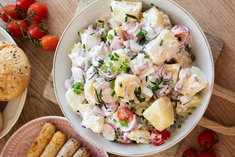 Zdjęcie Sałatka która zaskoczy gości – nietypowe przepisy na wyjątkowe smaki