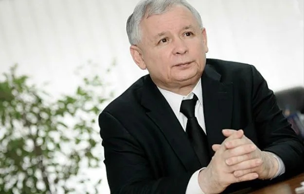 Zdjęcie W którym roku urodził się Jarosław Kaczyński? Odkryj jego historię
