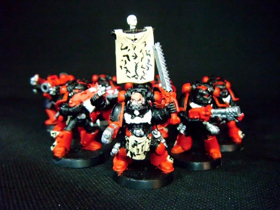Zdjęcie Dark Angels w Warhammer 40k: Opinie graczy i analiza strategii
