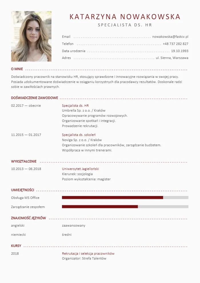 Zdjęcie Prosty wzór jak napisać CV: 5 kroków do idealnego życiorysu