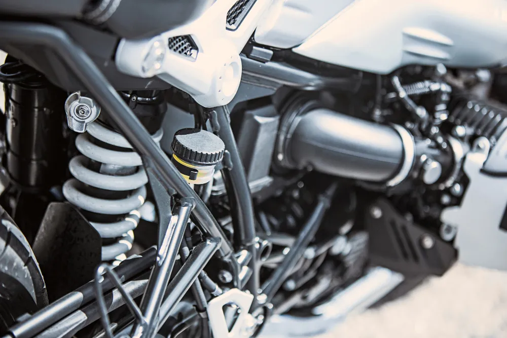 Zdjęcie Jak wyczyścić chłodnicę w motocyklu i uniknąć kosztownych napraw