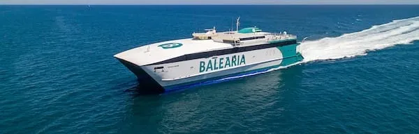 Zdjęcie Bal majorka w Barcelonie - Doskonała zabawa na Ibizie!