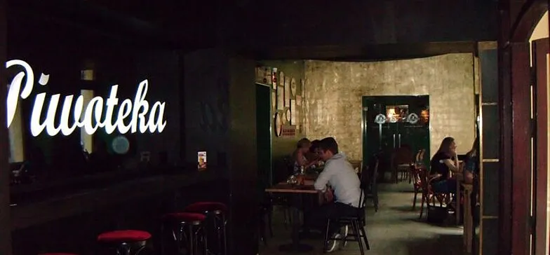 Zdjęcie Najlepsze drink bary w Łodzi – odkryj wyjątkowe miejsca na wieczór