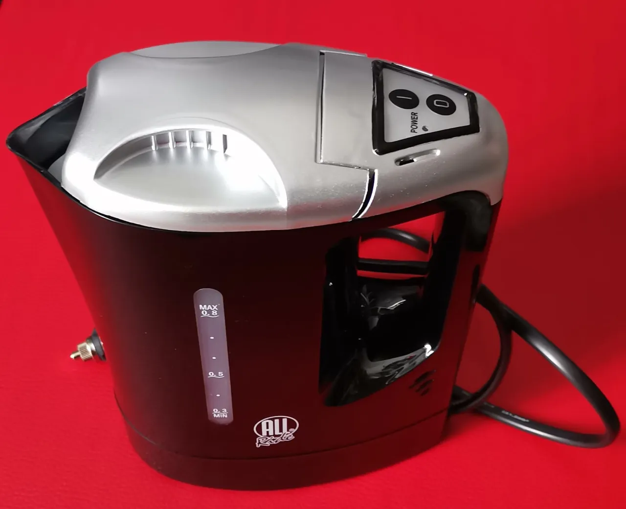 Zdjęcie Jaki czajnik do ciężarówki – wybierz najlepszy model 24V dla kierowców