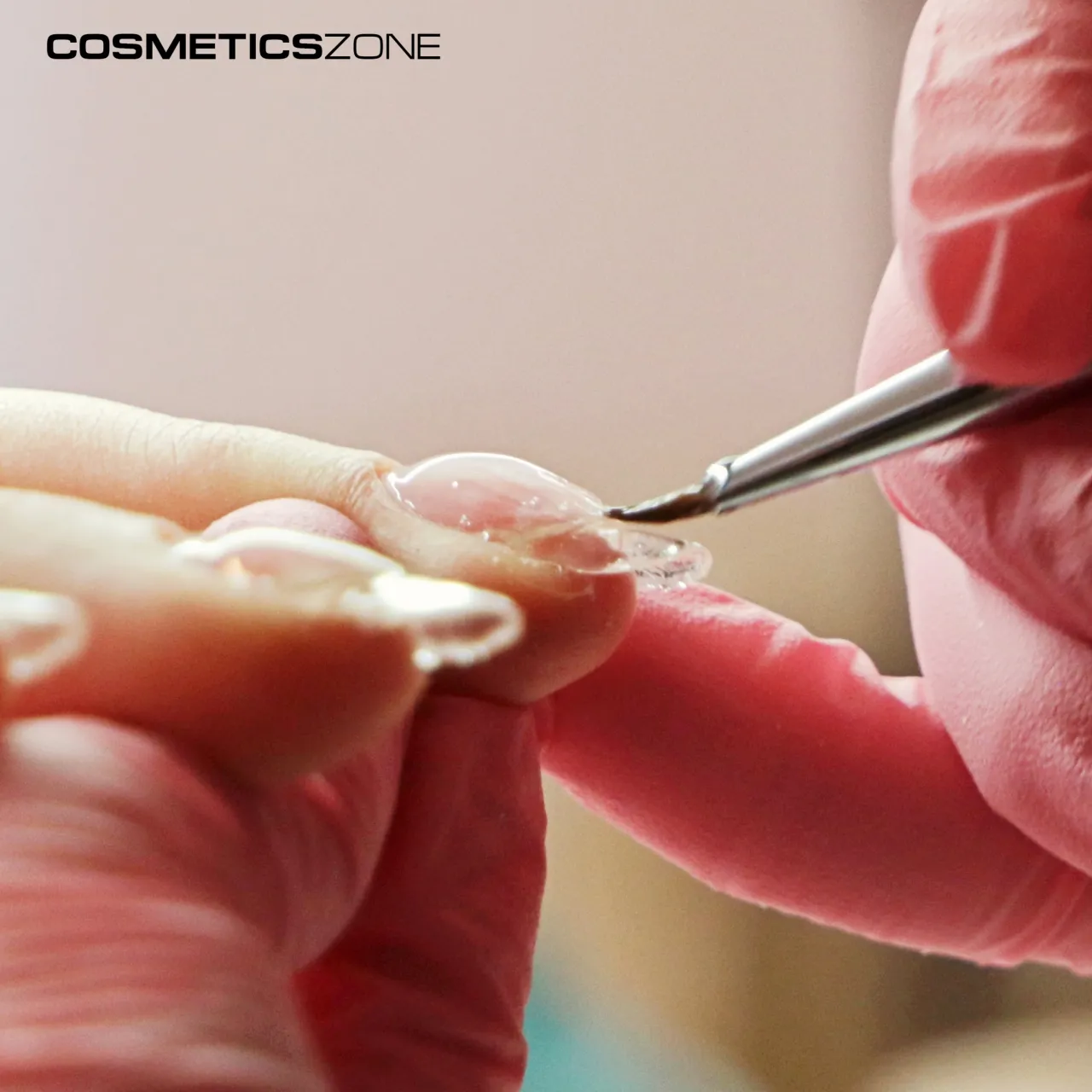 Zdjęcie Jak przygotować paznokcie do manicure hybrydowego bez błędów