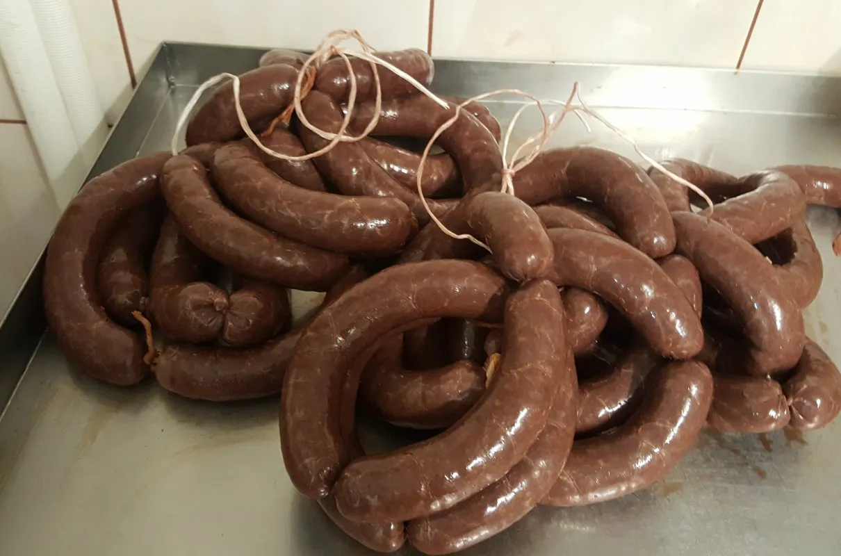 Zdjęcie Ile soli do kaszanki? Odkryj idealne proporcje dla smaku