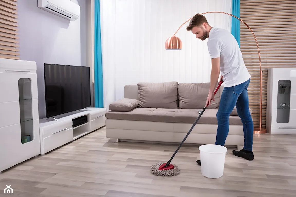 Zdjęcie Jak skutecznie myć podłogę bez smug – sprawdzone metody i porady