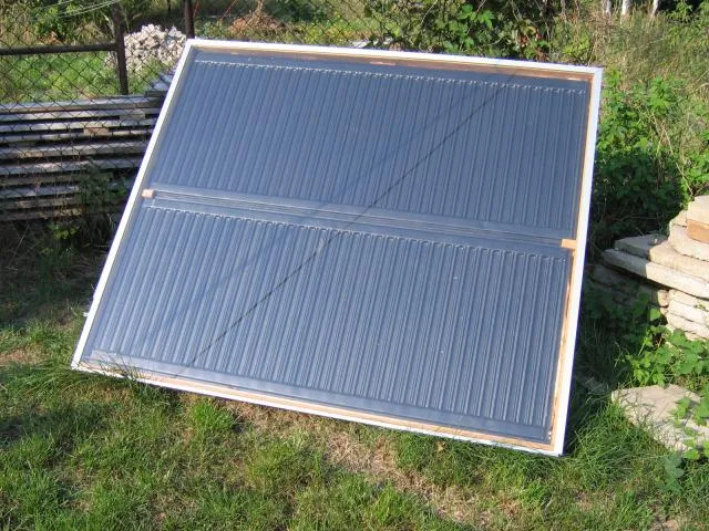 Zdjęcie Jak zrobić kolektor słoneczny z grzejnika i zaoszczędzić na energii