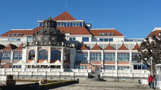 Zdjęcie Hotel Marmur gdzie jest? Odkryj tajemnice fikcyjnego miejsca w Sopocie