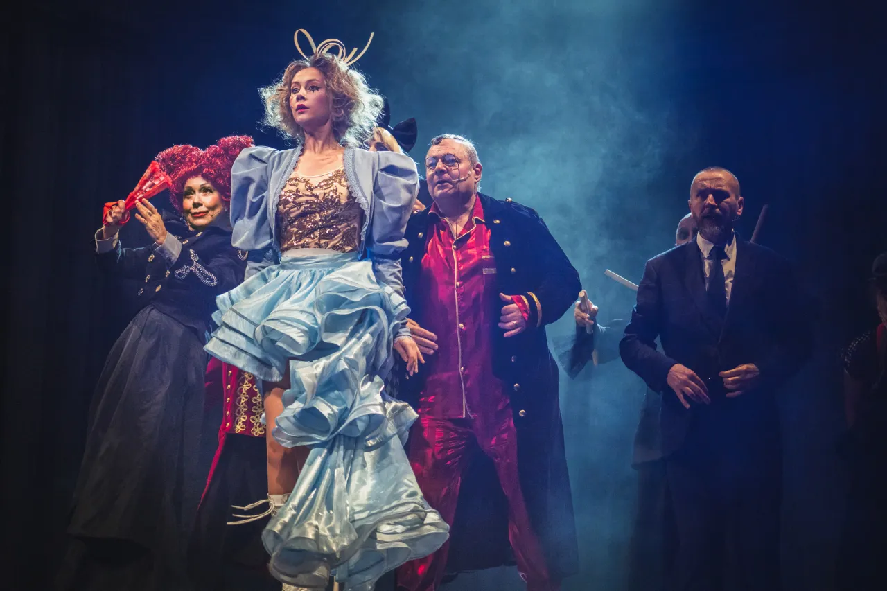 Zdjęcie Bilety do teatru kameralnego - jak uniknąć wysokich cen i kolejek