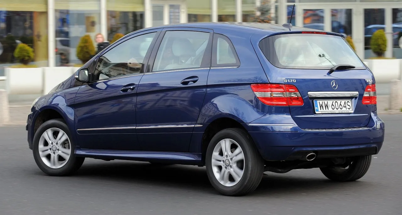 Zdjęcie Mercedes klasa B opinie - co naprawdę myślą kierowcy o tym modelu?