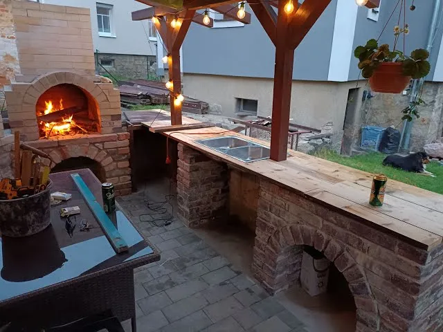 Zdjęcie Jak postavit krb v pergole: krok za krokem bez chyb a nákladů