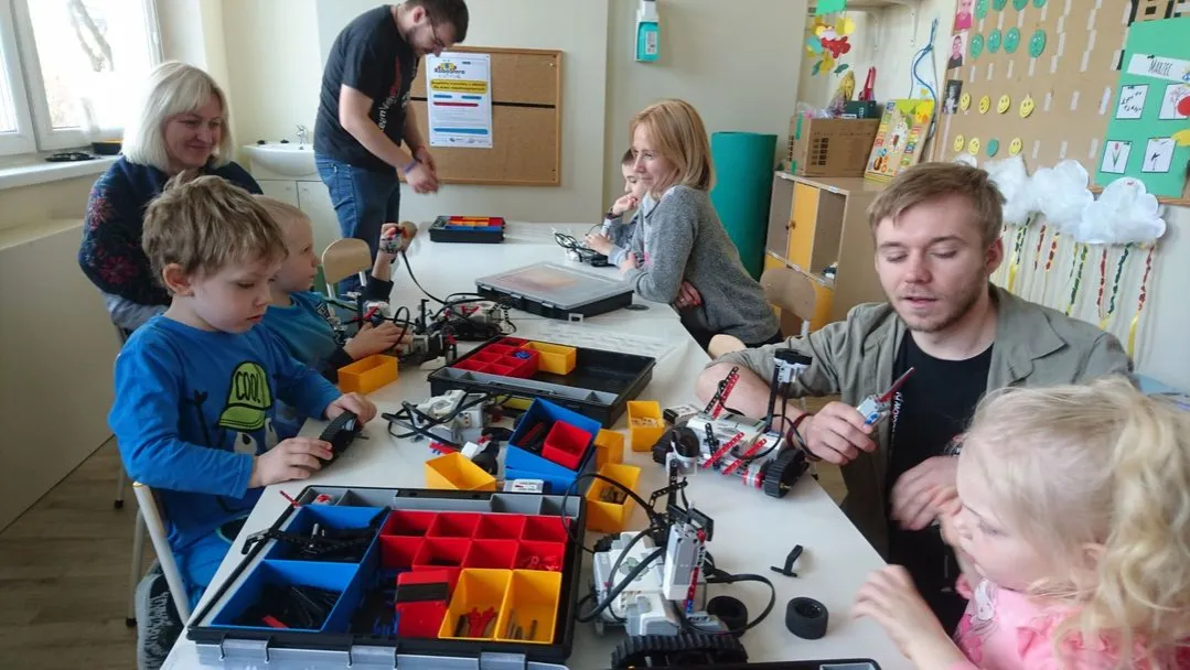 Zdjęcie Zajęcia z robotyki Wrocław: przewodnik po ofertach i cenach