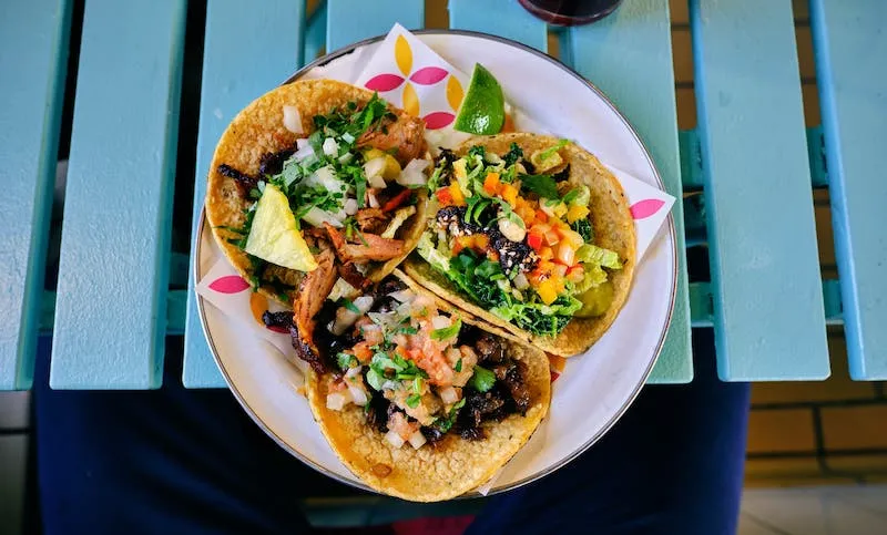 Zdjęcie Placki taco – najlepsze miejsca i sposoby na zakup pysznego street foodu