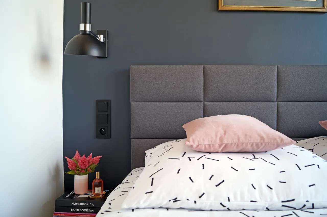 Zdjęcie Jak rozmieścić kontakty w sypialni, aby uniknąć niebezpieczeństw?