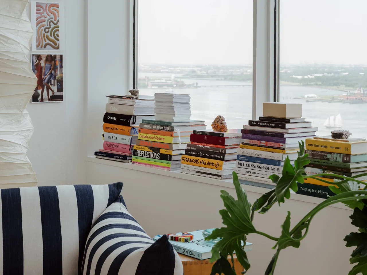 Zdjęcie Cuadros baratos para salón: decora con estilo y sin arruinarte