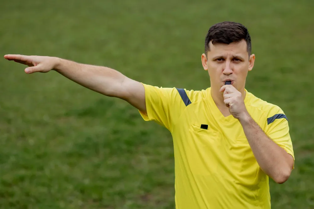 Zdjęcie Ile zarabia sędzia na mundialu? Zaskakujące fakty o wynagrodzeniu
