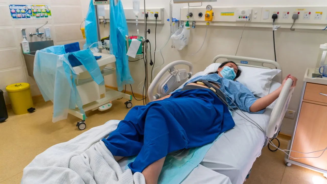 Zdjęcie Bóle krzyżowe podczas porodu: jak wyglądają, przyczyny i sposoby na ulgę
