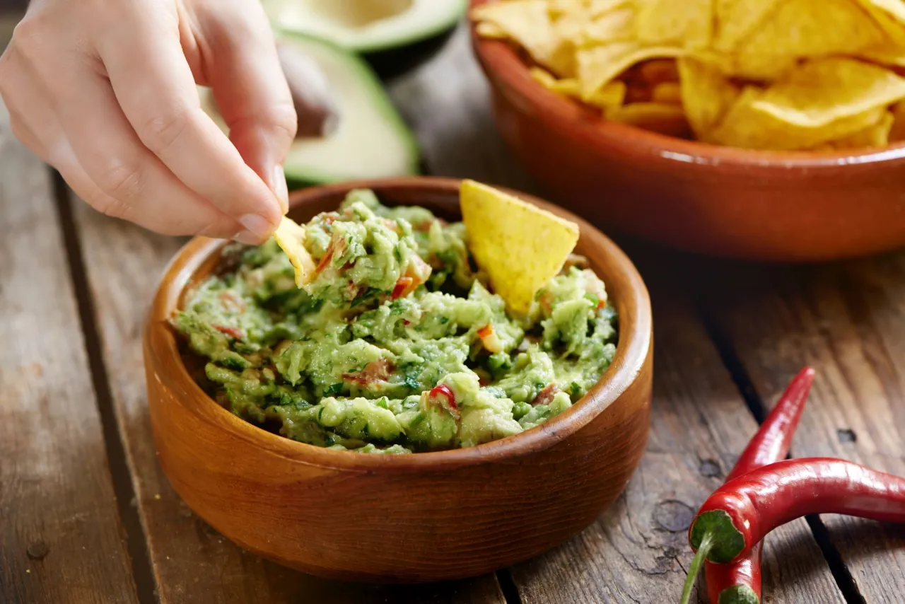 Zdjęcie Jak przygotować guacamole – prosty przepis na idealne guacamole