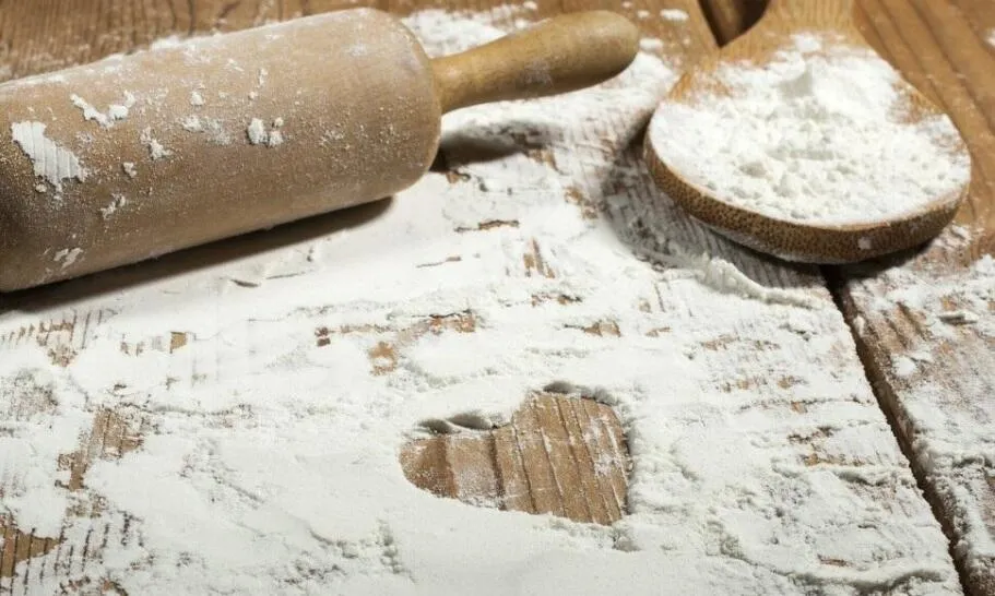 Zdjęcie Z czego powstaje mąka orkiszowa: sekrety procesu produkcji krok po kroku