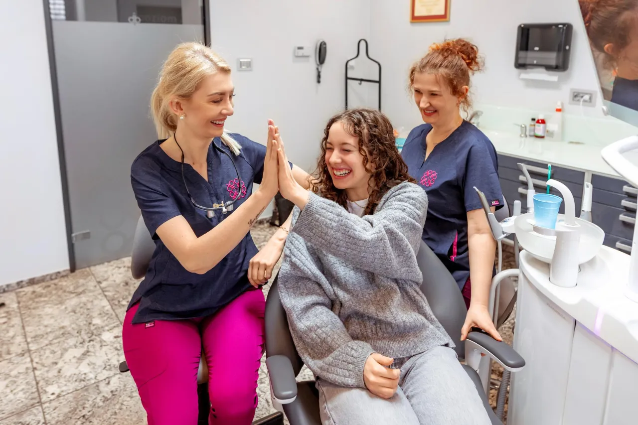 Zdjęcie Dentysta Bukowina Tatrzańska - Skuteczne leczenie bez bólu