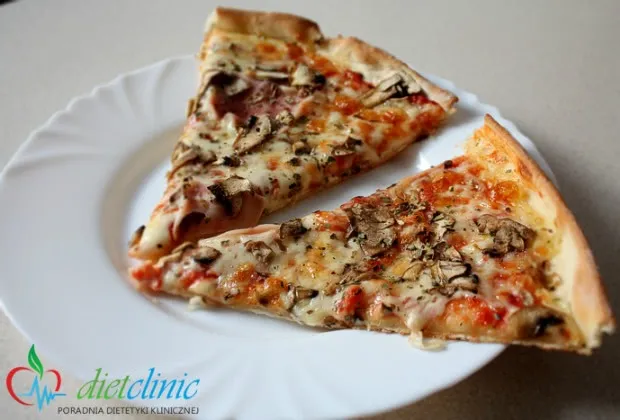 Zdjęcie Ile kalorii ma kawałek pizzy? Poznaj dokładne wartości różnych rodzajów