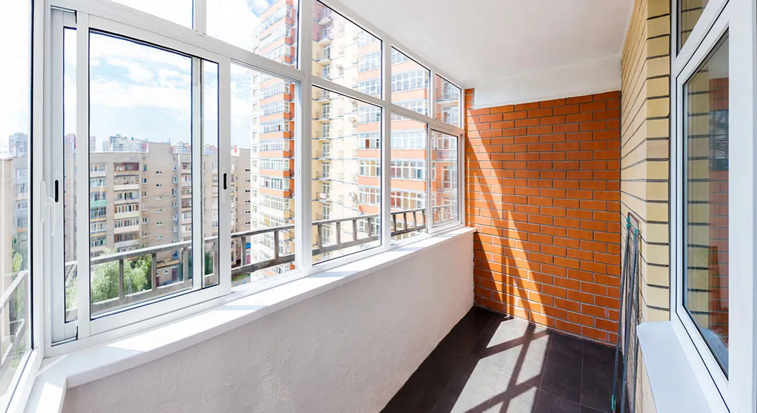 Zdjęcie Ile kosztuje remont balkonu w bloku? Poznaj ukryte koszty i ceny