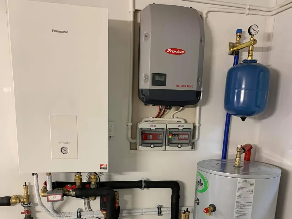 Zdjęcie Kable grzewcze czy pompa ciepła - co wybrać, aby zaoszczędzić?