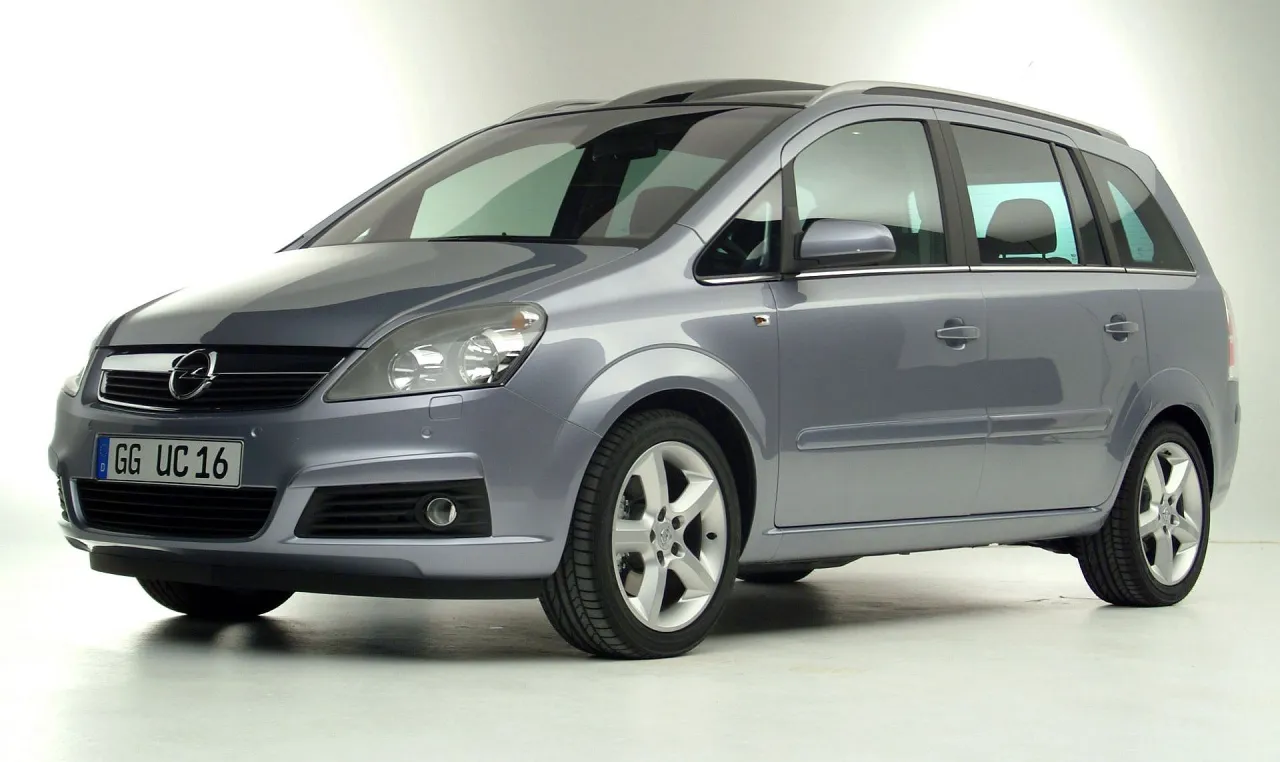 Zdjęcie Opel Zafira B jaki silnik wybrać? Sprawdź najważniejsze informacje