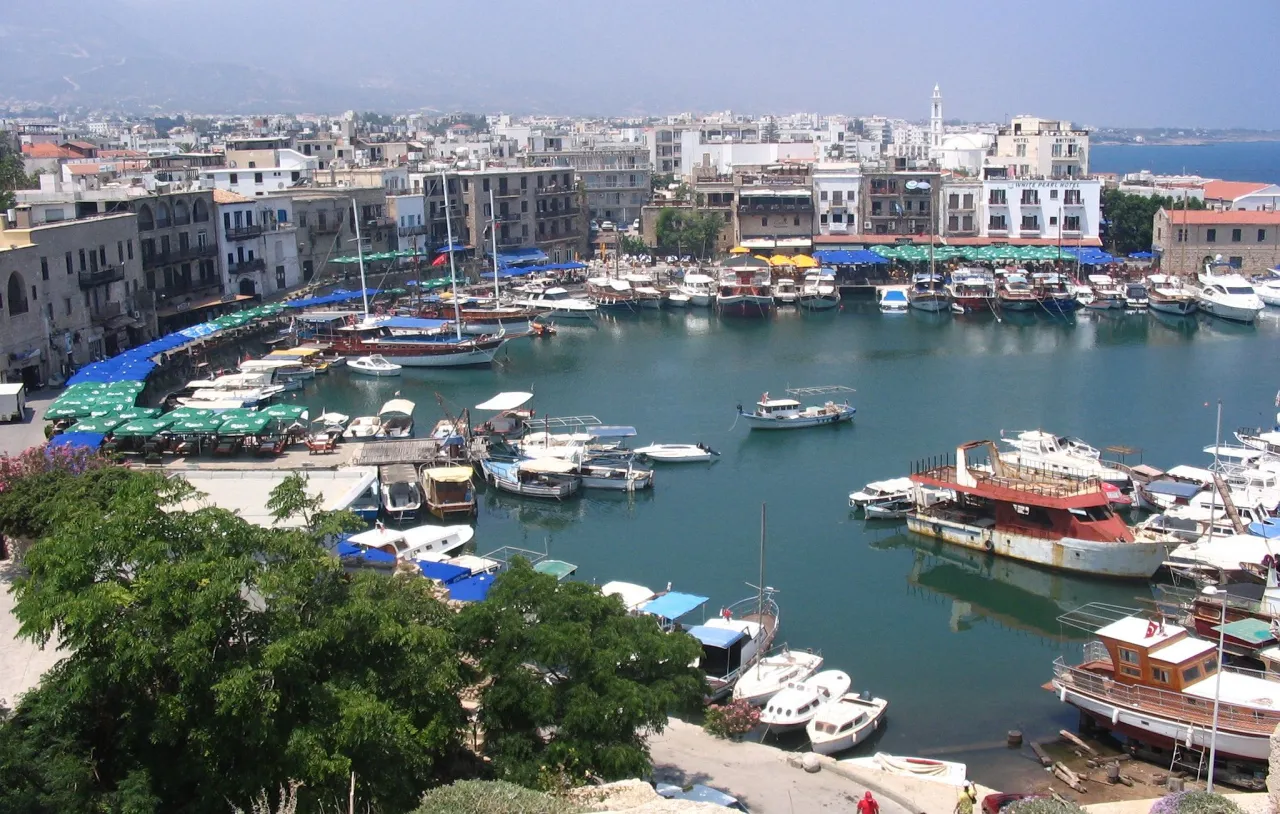 Zdjęcie Czy jest bezpiecznie na Cyprze? Odkryj prawdę o zagrożeniach