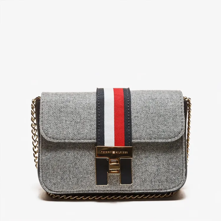 Zdjęcie Jak rozpoznać oryginalne buty Tommy Hilfiger - 5 niezawodnych metod