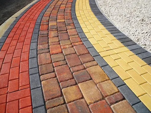 Zdjęcie Malowanie kostki brukowej czy warto? Odkryj zalety i wady tej metody