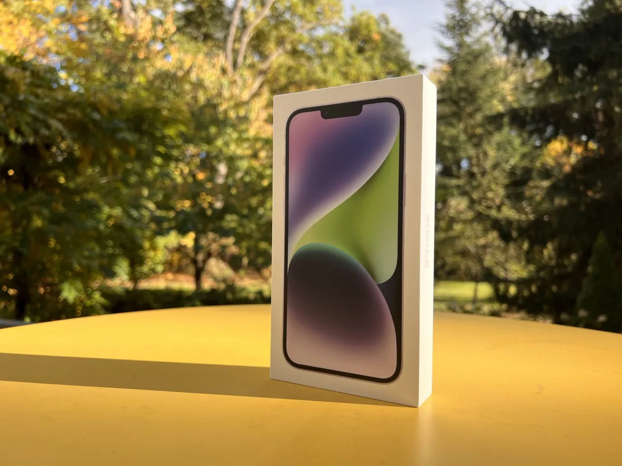 Zdjęcie Co w zestawie z iPhone 14? Sprawdź, co naprawdę otrzymasz