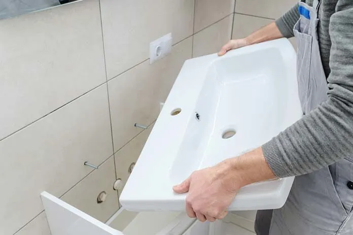 Zdjęcie Ile może kosztować remont łazienki? Sprawdź, jak uniknąć wysokich wydatków